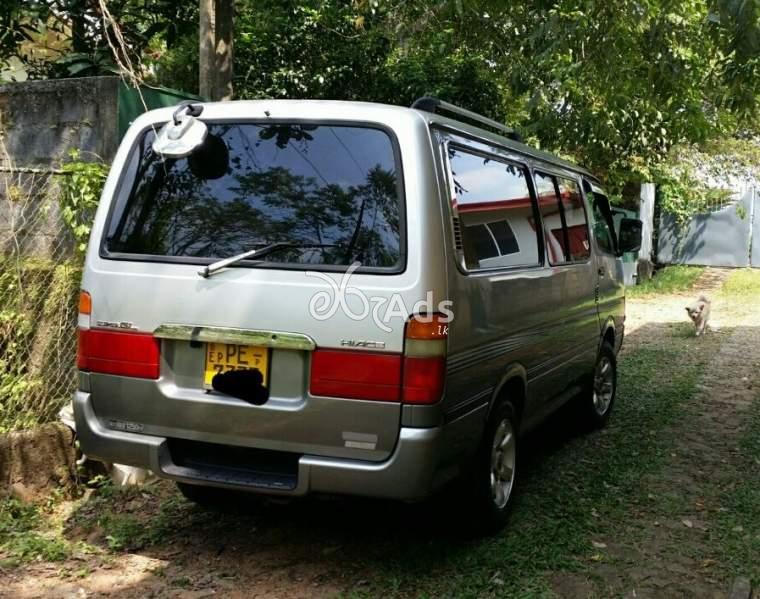 Toyota Dolphin Van in Matugama