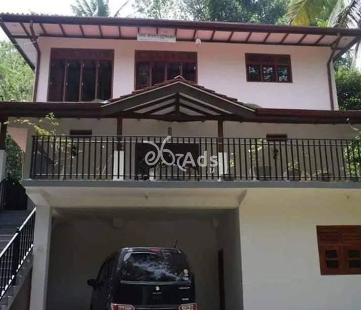 House for sale in Kandy