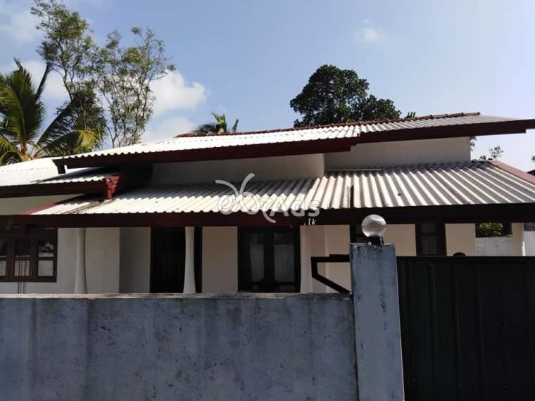 House for Rent in Kottawa