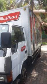 Mitsubishi Canter Lorry, maruads.lk